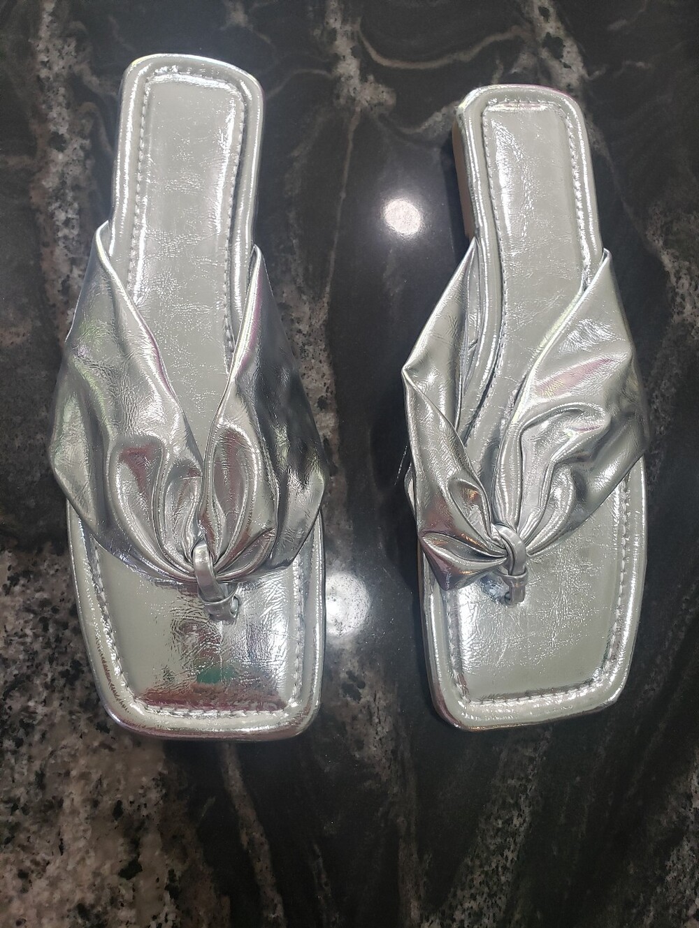 Womens Sandals. Size 11-12. New